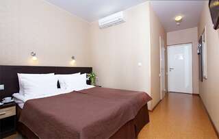 Гостиница Невский Бриз Санкт-Петербург Стандартная комната-3